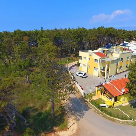 House On The Tin Ferienhaus Privlaka (Zadar)