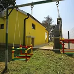 House On The Tin *